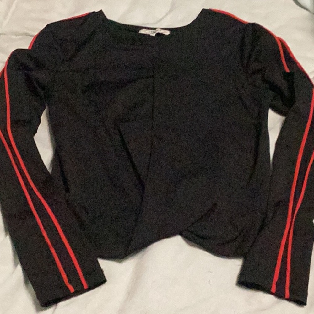 New - L’ETOILE SPORT - XL - Black w/Red dbl stripe on sleeves & ruching at waist